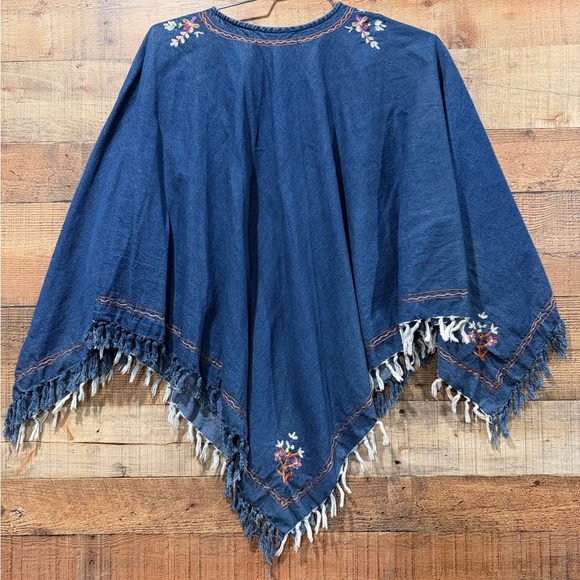 Soho Compagnie Floral Embroidered Boho Denim Poncho - Picture 3 of 5